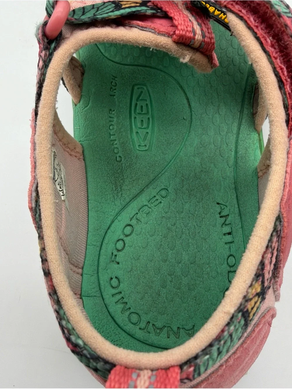 Keen Seacamp II CNX Youth Size 5 Water Hiking Sandals Washable Pink Butterfly